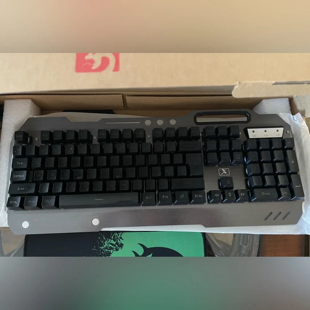 Wireless Backlit gaming keyboard